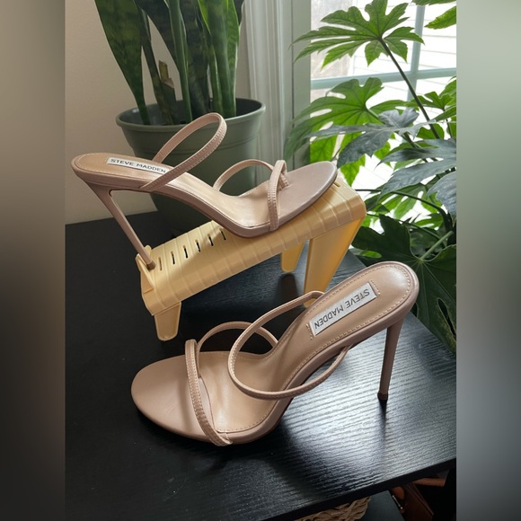 Steve Madden Shoes - Steve Madden Never Worn
